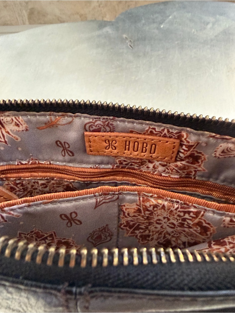 Hobo Black Leather Sable Wristlet Clutch - Picture 2 of 6